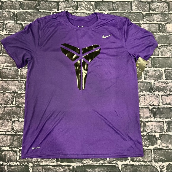Nike Dri-Fit Kobe Bryant Men’s Mamba Purple Short Sleeve T Shirt XL NEW - Picture 1 of 6